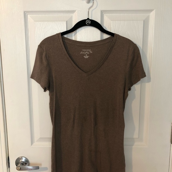 Set of four shirts. - Picture 5 of 5